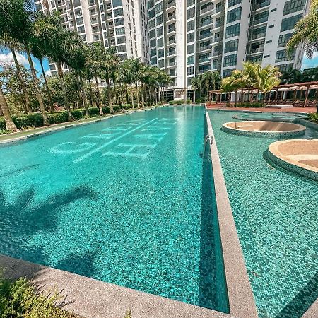 Starry Homes @ Green Haven 2Beds 2Bath+Pool View Masai Eksteriør bilde