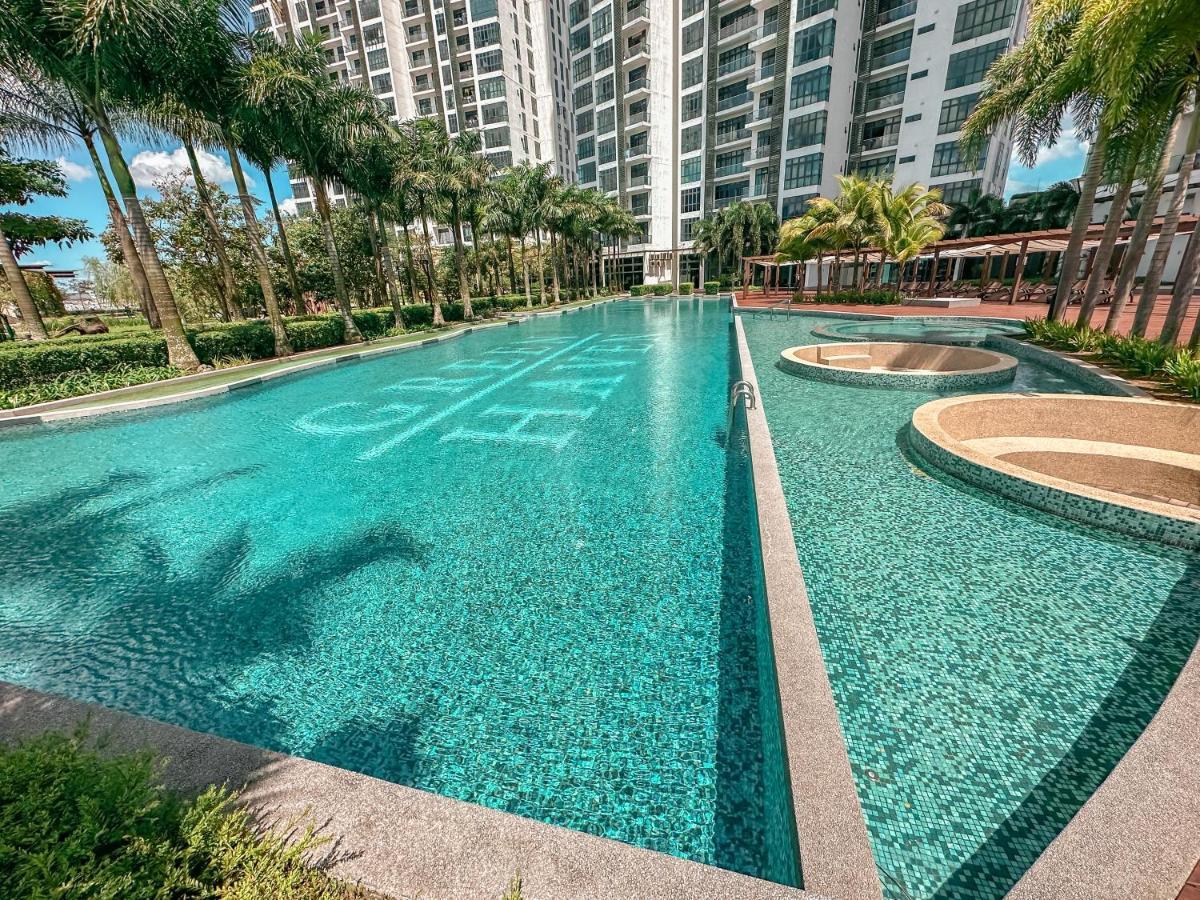 Starry Homes @ Green Haven 2Beds 2Bath+Pool View Masai Eksteriør bilde